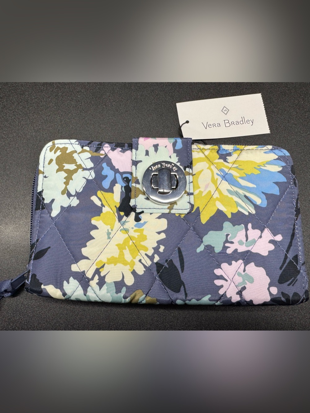 Vera Bradley Ultralight RFID Turnlock Wallet Chrysanthemum Crush NWT